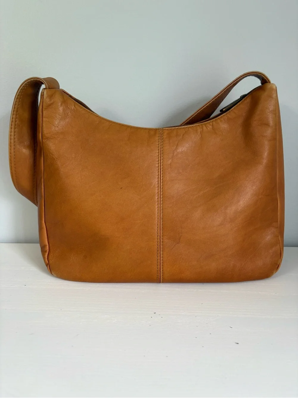 Le Donne Vintage Urban Hobo Bag Cognac Full Grain Colombian Leather Shoulder